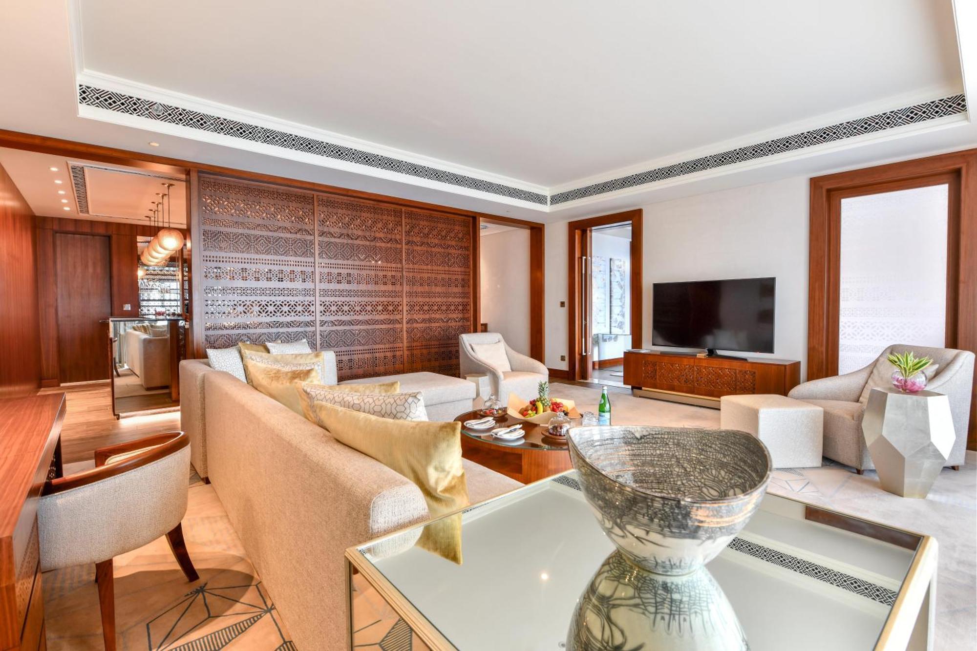 Royal Saray Resort Manama Exterior photo A living room at the Taj Mahal Palace