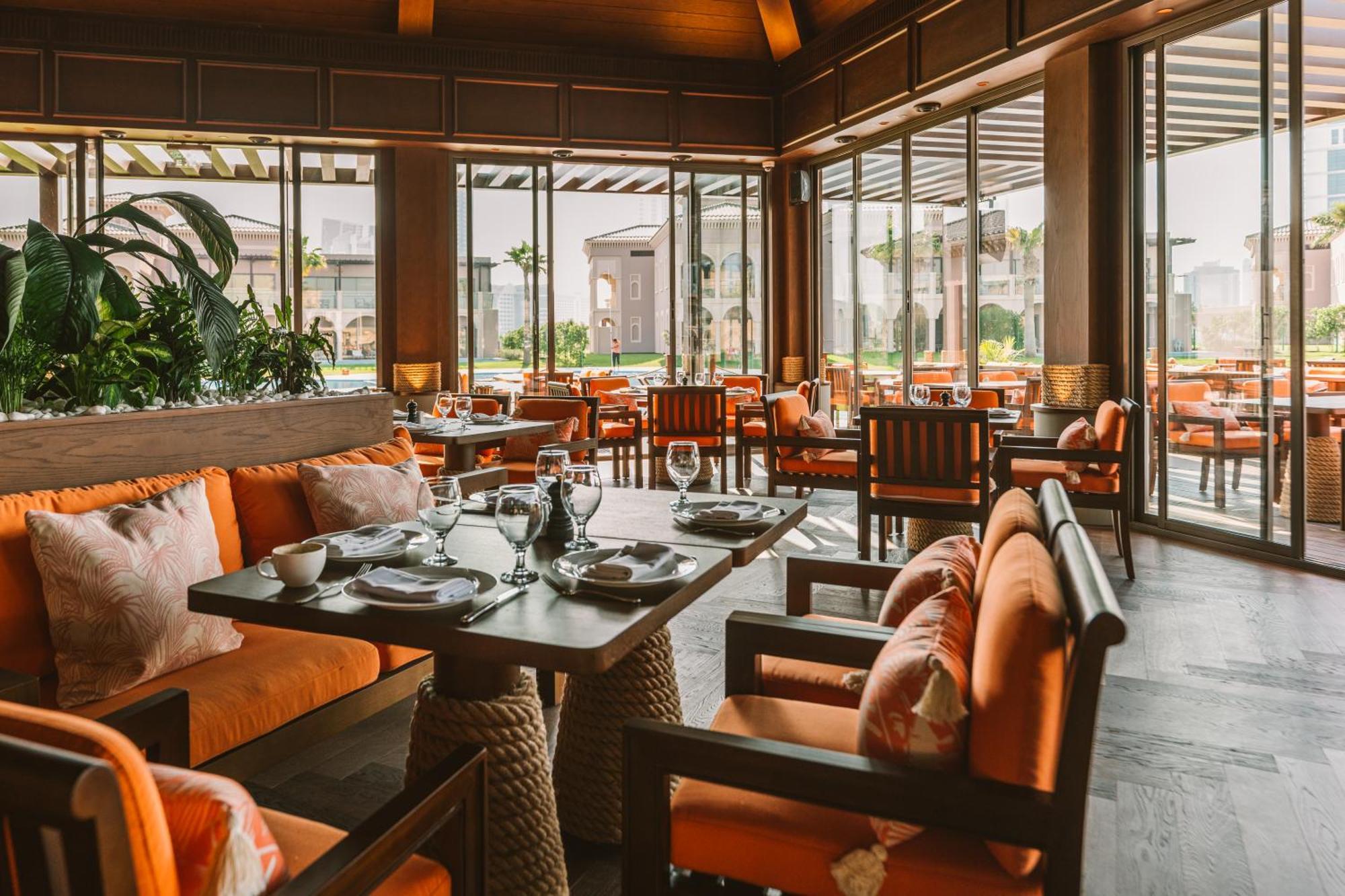 Royal Saray Resort Manama Exterior photo The Beach Restaurant