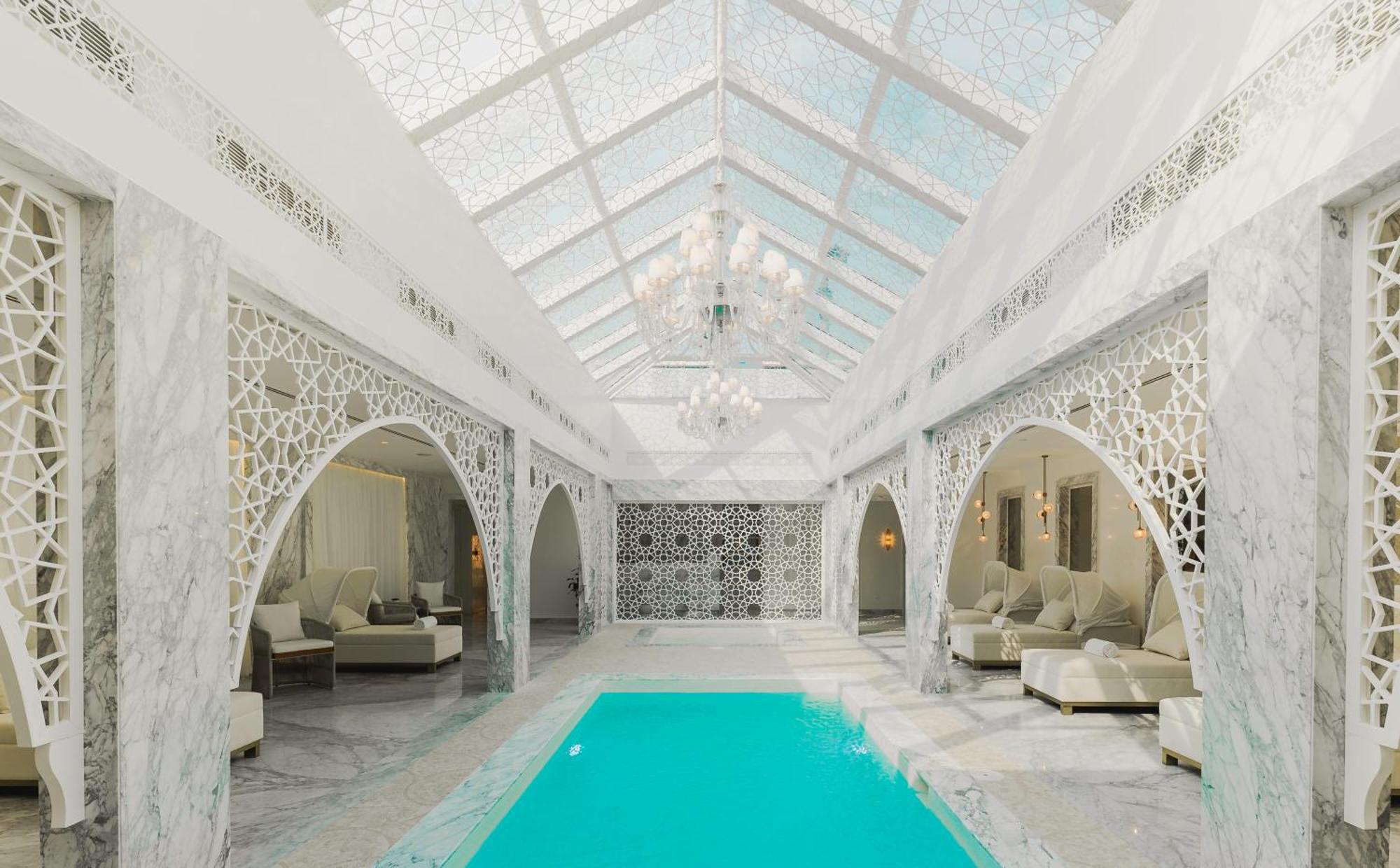 Royal Saray Resort Manama Exterior photo